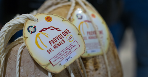 Provolone del Monaco tra i primi 50 formaggi del mondo