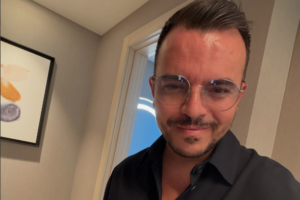Andrea Sannino al fianco degli autotrasportatori in sciopero: «Se questo è l’unico modo per farsi ascoltare, sono solidale con loro»